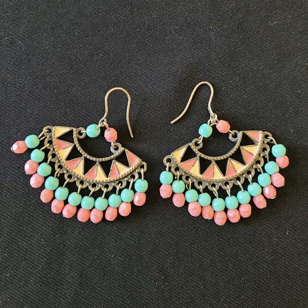 Vintage Native American Design Beaded Earrings